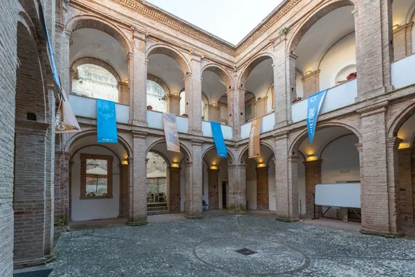 Collescipoli - Chiostro